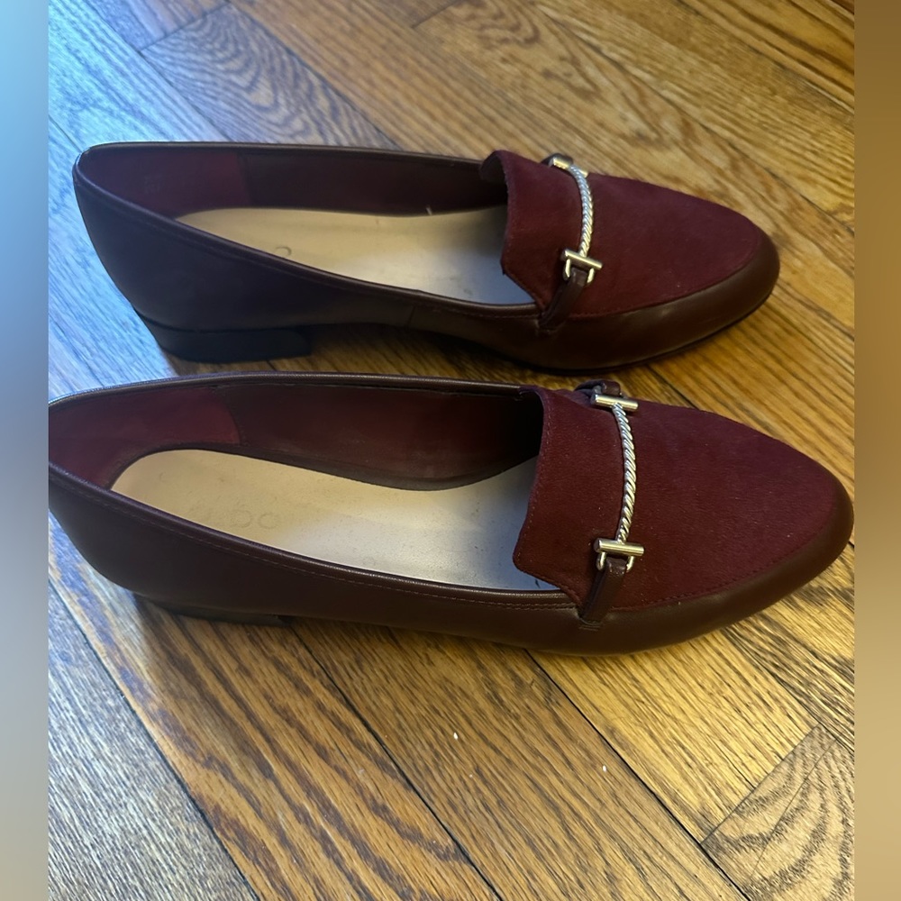 Aldo burgundy loafers with gold chain